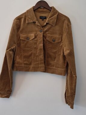 Love Tree Cropped Corduroy Jacket in Camel Brown